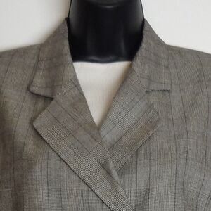 Jacqueline Ferrar Women's Black White Plaid Blazer Size 8 Classic Tailored Look